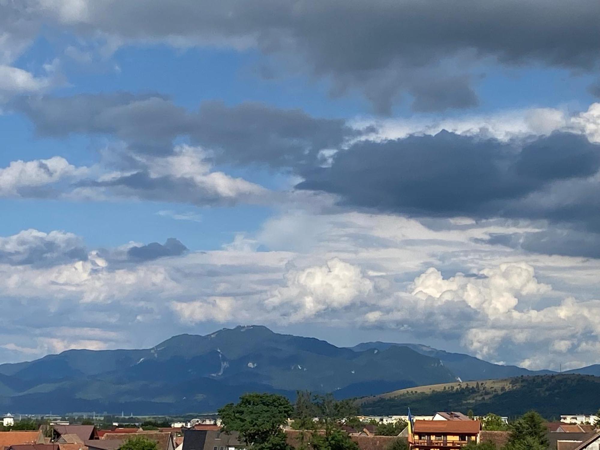 Vila Hora Craiului Zărneşti Bagian luar foto